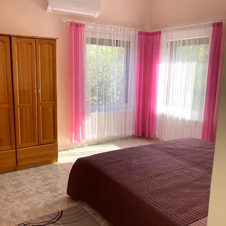 Gemuetliche Zwischen Bergen Und * Orizare